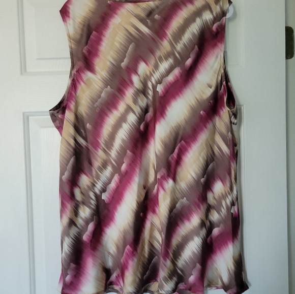 NEW DRESSBARN plus size Sleeveless Top - Picture 4 of 4